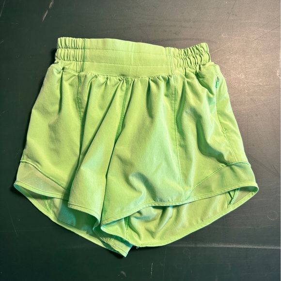 Lululemon Hotty Hot Shorts - Picture 1 of 3